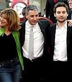Filename=SpiderMan2_LosAngelesPremiere090.jpg
Filesize=125KiB
Dimensions=1200x754
Date added=Jan 29, 2006 SpiderMan2_LosAngelesPremiere090.jpg