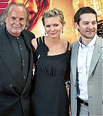 Filename=SpiderMan2_BerlinPremiere013.jpg
Filesize=146KiB
Dimensions=1200x885
Date added=May 08, 2005 SpiderMan2_BerlinPremiere013.jpg