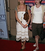 Filename=vote11.jpg
Filesize=76KiB
Dimensions=669x1000
Date added=Oct 24, 2004 vote11.jpg
