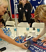 Filename=election2004_04.jpg
Filesize=107KiB
Dimensions=1000x652
Date added=Aug 17, 2005 election2004_04.jpg