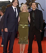 Filename=venicepremiere_12.jpg
Filesize=101KiB
Dimensions=786x1200
Date added=Sep 04, 2005 venicepremiere_12.jpg