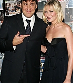 Filename=etown_newyorkprem07.jpg
Filesize=112KiB
Dimensions=800x1200
Date added=Oct 11, 2005 etown_newyorkprem07.jpg