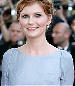 Filename=cannes_premiere22.jpg
Filesize=89KiB
Dimensions=800x1200
Date added=May 25, 2006 cannes_premiere22.jpg