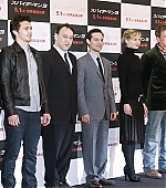 Filename=TokyoPhotocall11.jpg
Filesize=149KiB
Dimensions=1200x940
Date added=Apr 17, 2007 TokyoPhotocall11.jpg