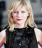 Filename=LondonPremiere34.jpg
Filesize=109KiB
Dimensions=800x1200
Date added=Apr 24, 2007 LondonPremiere34.jpg