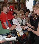 Filename=LondonPremiere40.jpg
Filesize=131KiB
Dimensions=1200x761
Date added=Apr 24, 2007 LondonPremiere40.jpg