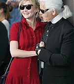 Filename=ChanelBackstage09.jpg
Filesize=89KiB
Dimensions=805x1200
Date added=Oct 07, 2007 ChanelBackstage09.jpg