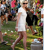 Filename=Coachella26.jpg
Filesize=170KiB
Dimensions=829x1200
Date added=Apr 23, 2009 Coachella26.jpg