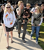 Filename=TheRescue07.jpg
Filesize=191KiB
Dimensions=986x1200
Date added=Apr 26, 2009 TheRescue07.jpg