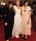 Filename=CostumeGala2010_05.jpg
Filesize=101KiB
Dimensions=868x1200
Date added=May 04, 2010 CostumeGala2010_05.jpg