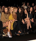 Filename=Mulberry_Autumn2011_Show06.jpg
Filesize=145KiB
Dimensions=1200x910
Date added=Feb 20, 2011 Mulberry_Autumn2011_Show06.jpg