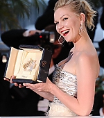 Cannes2011_AwardsPhotocall03.jpg