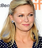 Filename=Melancholia_TorontoPremiere38.jpg
Filesize=121KiB
Dimensions=838x1200
Date added=Sep 12, 2011 Melancholia_TorontoPremiere38.jpg