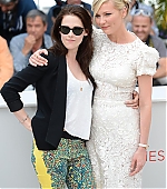 Filename=OnTheRoad_CannesPhotocall009.jpg
Filesize=147KiB
Dimensions=800x1200
Date added=May 23, 2012 OnTheRoad_CannesPhotocall009.jpg
