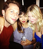 Filename=Bachelorette_LosAngelesParty01.jpg
Filesize=58KiB
Dimensions=600x600
Date added=Aug 31, 2012 Bachelorette_LosAngelesParty01.jpg