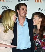 Filename=OnTheRoad_TorontoPremiere008.jpg
Filesize=140KiB
Dimensions=1200x823
Date added=Sep 07, 2012 OnTheRoad_TorontoPremiere008.jpg