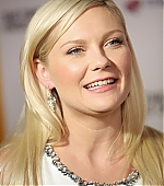 Filename=TwoFaces_NewYorkPremiere22.jpg
Filesize=95KiB
Dimensions=800x1200
Date added=Sep 19, 2014 TwoFaces_NewYorkPremiere22.jpg