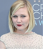 Filename=21stCriticsChoice_Arrivals27.jpg
Filesize=149KiB
Dimensions=923x1200
Date added=Jan 25, 2016 21stCriticsChoice_Arrivals27.jpg