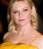 NeonDemon_CannesPremiere027.jpg