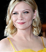 NeonDemon_CannesPremiere054.jpg