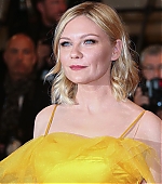 Filename=NeonDemon_CannesPremiere104.jpg
Filesize=94KiB
Dimensions=800x1200
Date added=Jun 20, 2016 NeonDemon_CannesPremiere104.jpg