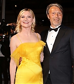 Filename=NeonDemon_CannesPremiere117.jpg
Filesize=71KiB
Dimensions=1200x789
Date added=Jun 20, 2016 NeonDemon_CannesPremiere117.jpg