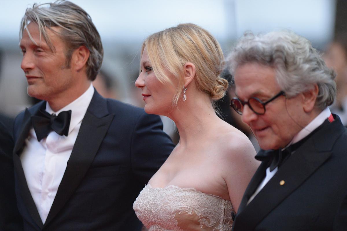 69thCannes_AwardsArrivals012.jpg