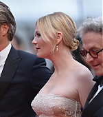 69thCannes_AwardsArrivals012.jpg