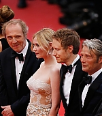 Filename=69thCannes_AwardsArrivals084.jpg
Filesize=81KiB
Dimensions=1200x800
Date added=Jun 29, 2016 69thCannes_AwardsArrivals084.jpg