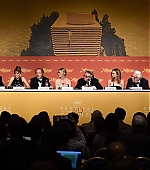 CannesJury_AwardsPressConference02.jpg
