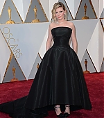 89thAcademyAwards_Arrivals012.jpg