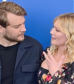 Filename=Woodshock_VenicePhotocall005.jpg
Filesize=98KiB
Dimensions=1200x800
Date added=Sep 04, 2017 Woodshock_VenicePhotocall005.jpg