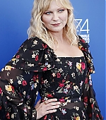 Filename=Woodshock_VenicePhotocall065.jpg
Filesize=140KiB
Dimensions=800x1200
Date added=Sep 06, 2017 Woodshock_VenicePhotocall065.jpg