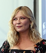 Filename=Woodshock_VenicePhotocall121.jpg
Filesize=99KiB
Dimensions=800x1200
Date added=Nov 03, 2017 Woodshock_VenicePhotocall121.jpg