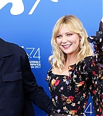 Filename=Woodshock_VenicePhotocall124.jpg
Filesize=100KiB
Dimensions=1200x800
Date added=Nov 03, 2017 Woodshock_VenicePhotocall124.jpg