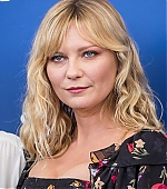 Filename=Woodshock_VenicePhotocall129.jpg
Filesize=121KiB
Dimensions=800x1200
Date added=Nov 03, 2017 Woodshock_VenicePhotocall129.jpg