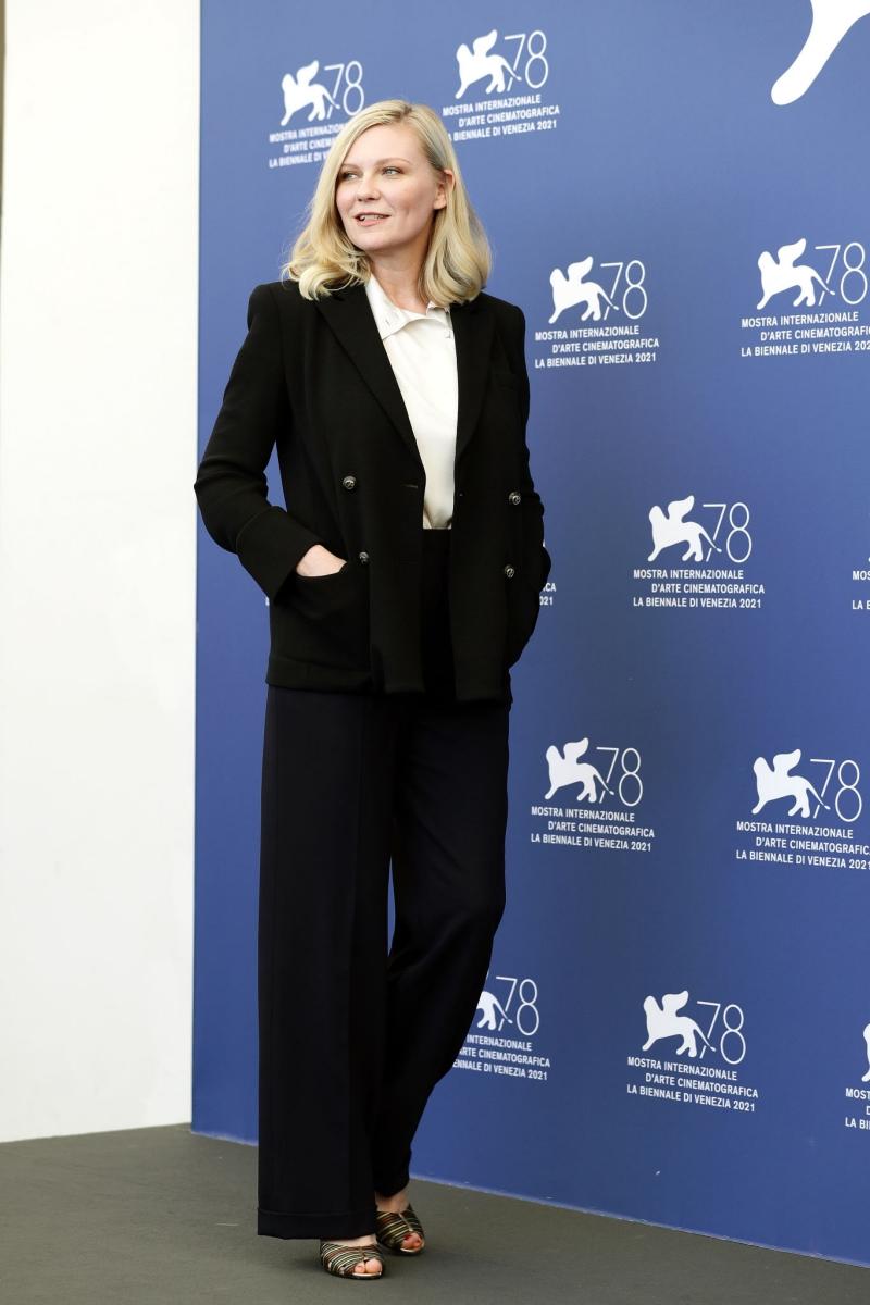 PowerOfTheDog_VenicePhotocall51.jpg