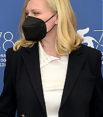 PowerOfTheDog_VenicePhotocall05.jpg