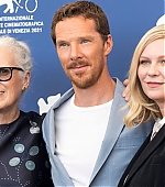 Filename=PowerOfTheDog_VenicePhotocall74.jpg
Filesize=93KiB
Dimensions=1200x800
Date added=Sep 15, 2021 PowerOfTheDog_VenicePhotocall74.jpg