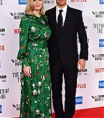 Filename=PowerOfTheDog_LondonPremiere018.jpg
Filesize=130KiB
Dimensions=787x1200
Date added=Oct 19, 2021 PowerOfTheDog_LondonPremiere018.jpg