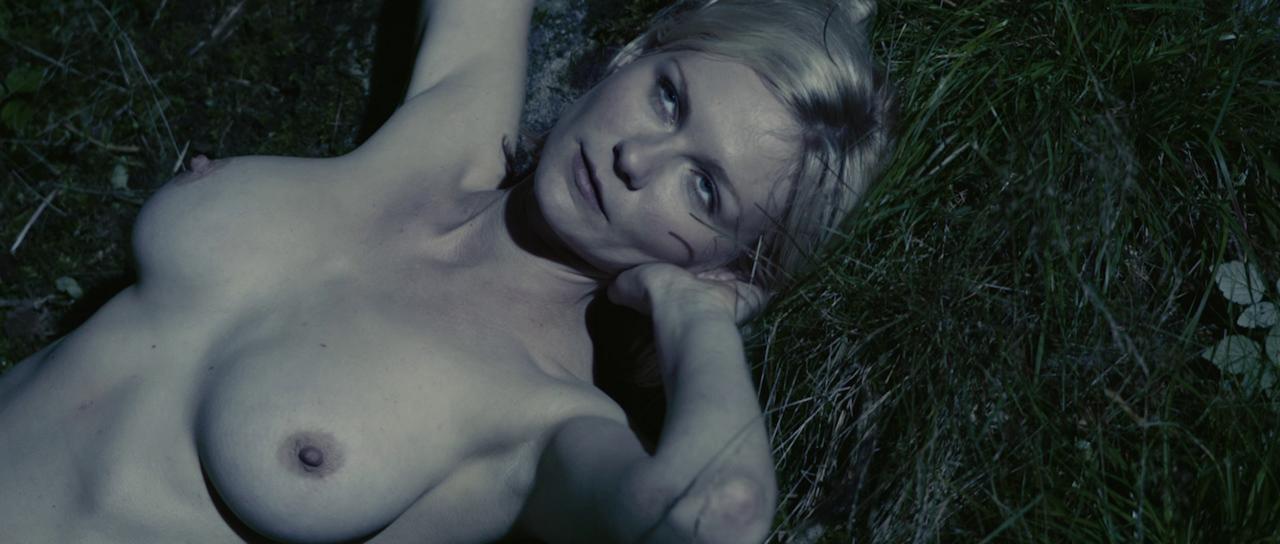 Melancholia_BluRay586.jpg