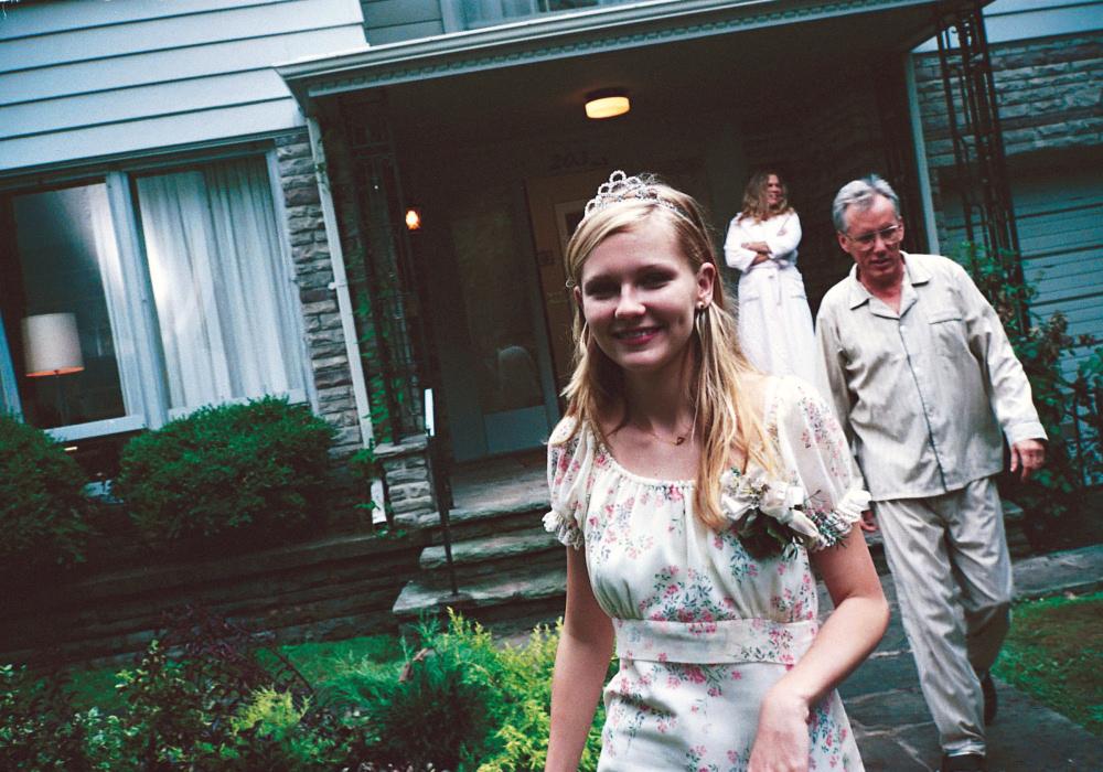 virginsuicides_set02.jpg